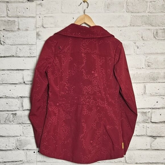 Lolë Women' Red Jacket - Picture 2 of 10